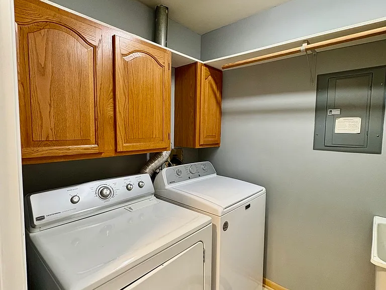 319 Deer Glen Way #2C — Photo 11