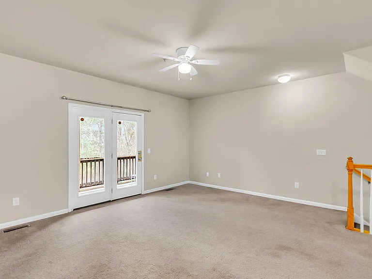 4668 Palm View Cir — Photo 2