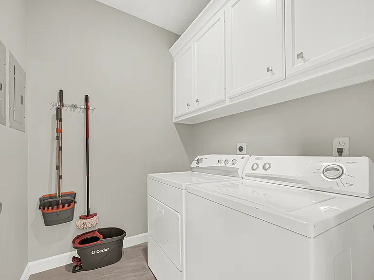 11418 Braewick Dr — Photo 32