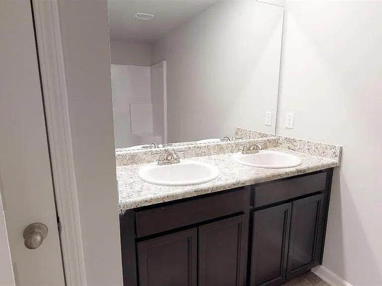 178 Goodall Woods Dr — Photo 12