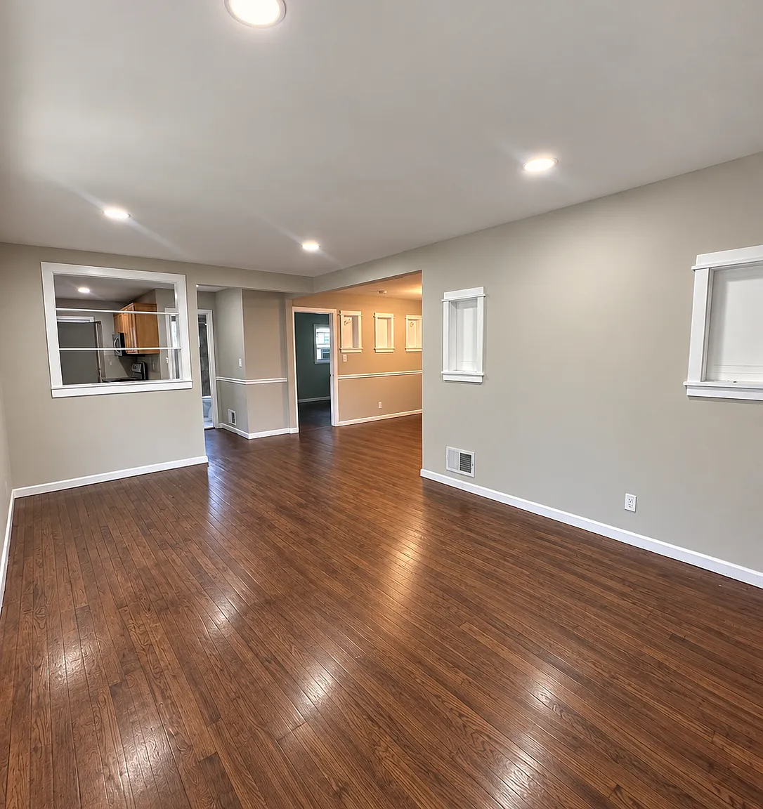 Hemlock St, Central Islip — Photo 1