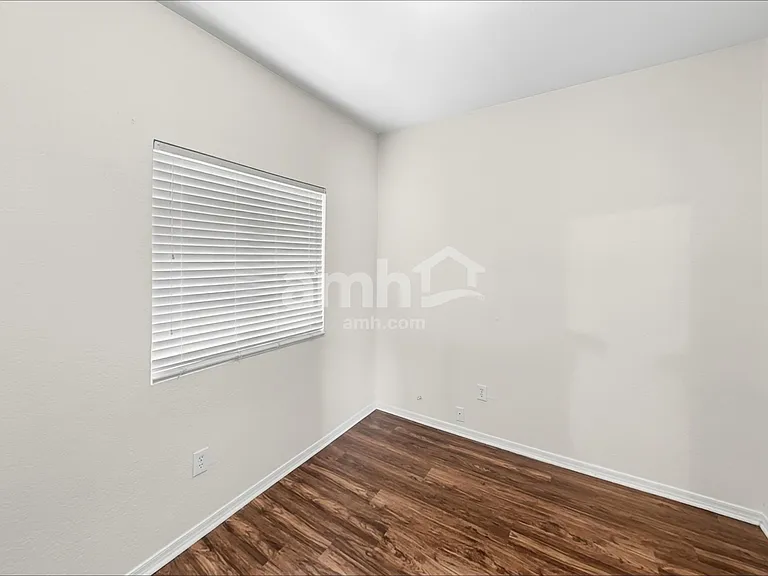 1310 S Red Rock St #A — Photo 13