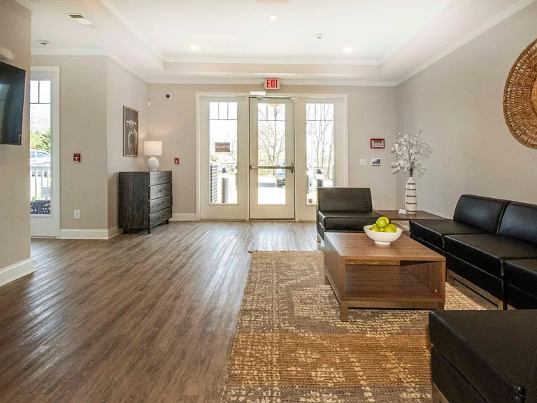 Farragut Pointe — Photo 7