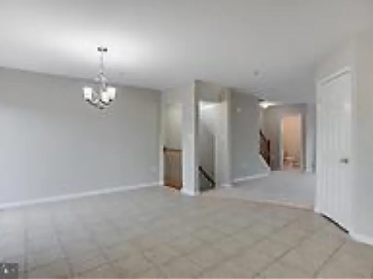 350 Cambridge Pl — Photo 13