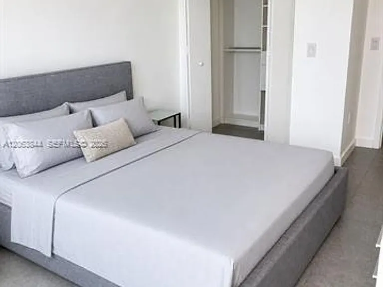 1100 S Miami Avenue Rd #4004 — Photo 8