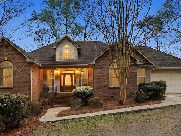 553 S Pointe Dr, Arley, AL 35541