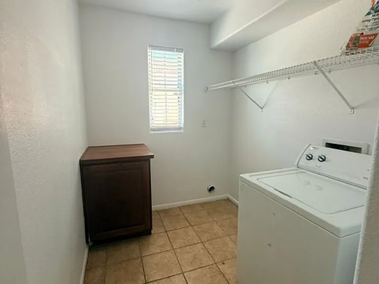 5172 Dillingham Dr — Photo 19