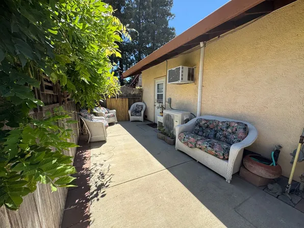 1382 Estates Dr, Turlock, CA 95380