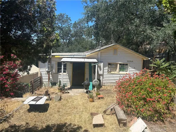 4573 Pine St, Lucerne, CA 95458