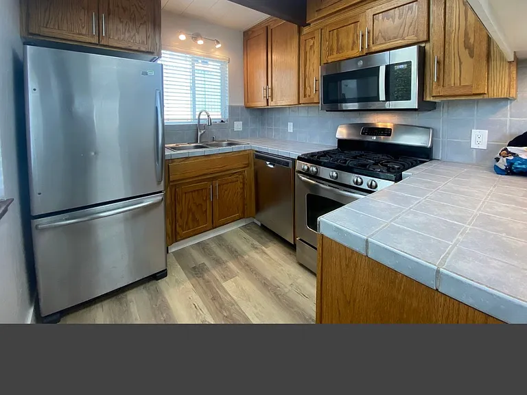 212 Treasure Island Ave — Photo 6