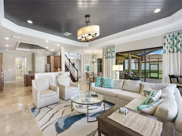 9856 Corso Bello Dr, Naples, FL 34113