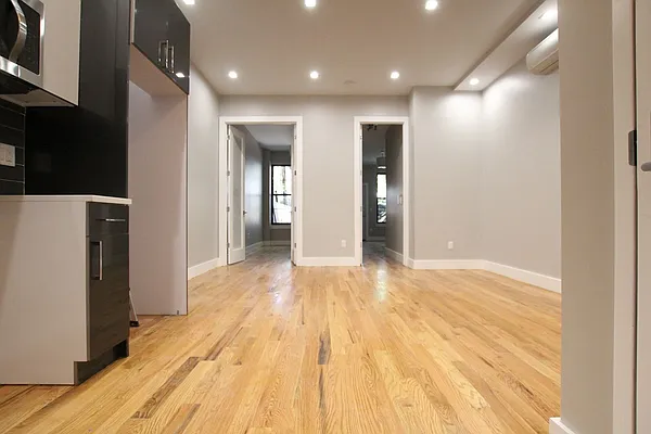 Rented by Nooklyn NYC LLC | media 16