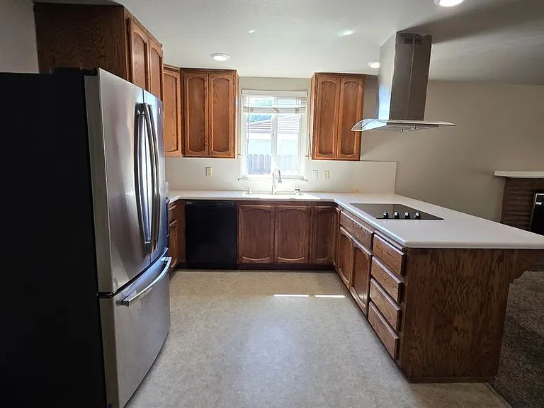 10641 Epic Ct — Photo 4