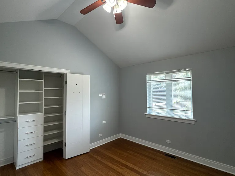 6212 S Greenwood Ave — Photo 6