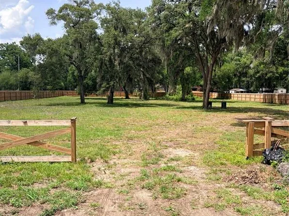 Brooker Rd, Brandon, FL 33511