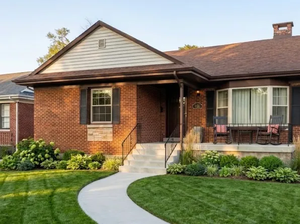 717 Manchester Ave, Westchester, IL 60154