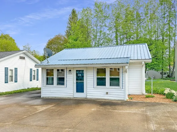 115 Cherry St, Edinboro, PA 16412