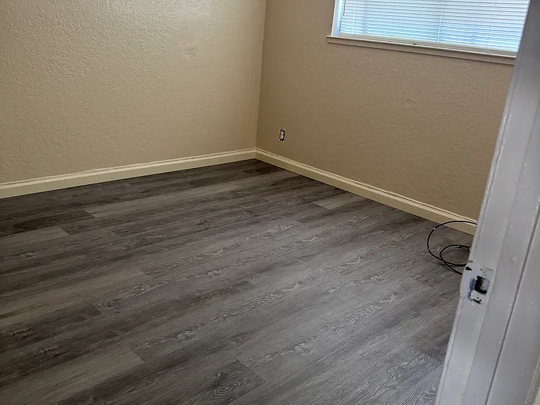 1090 Caputo Ct #3 — Photo 5