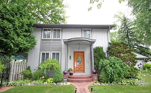 615 Davis Ave Photo 1 615 Davis Ave Photo 1