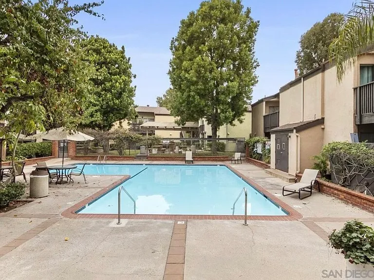 7946 Mission Center Ct #H — Photo 29