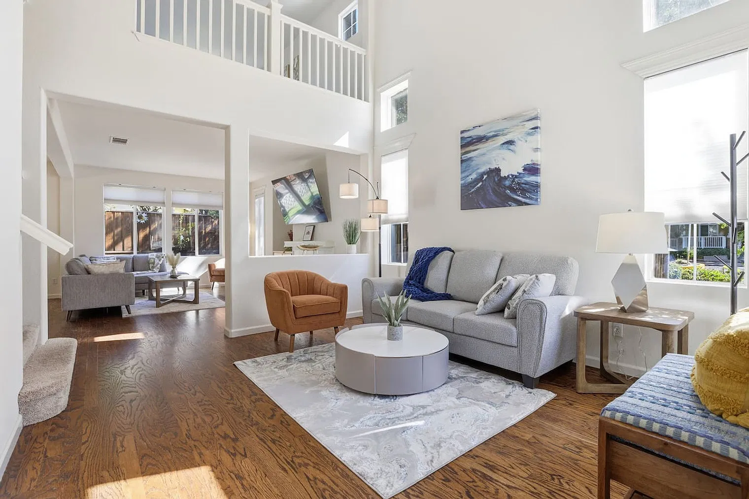3 bed, 2.5 bath, $10,916 — Photo 1