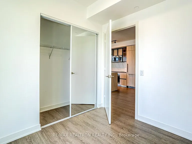 425 Front St E #1213 — Photo 18