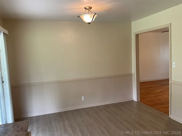 10121 E 22nd St S — Photo 8