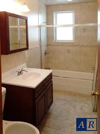 1319748_int_photo8343095