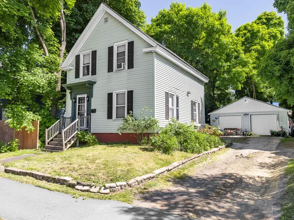 24 Pier Street, Bangor, ME 04401