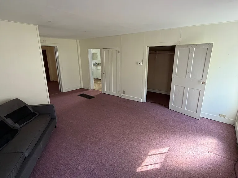 507 W Main St #1R — Photo 2