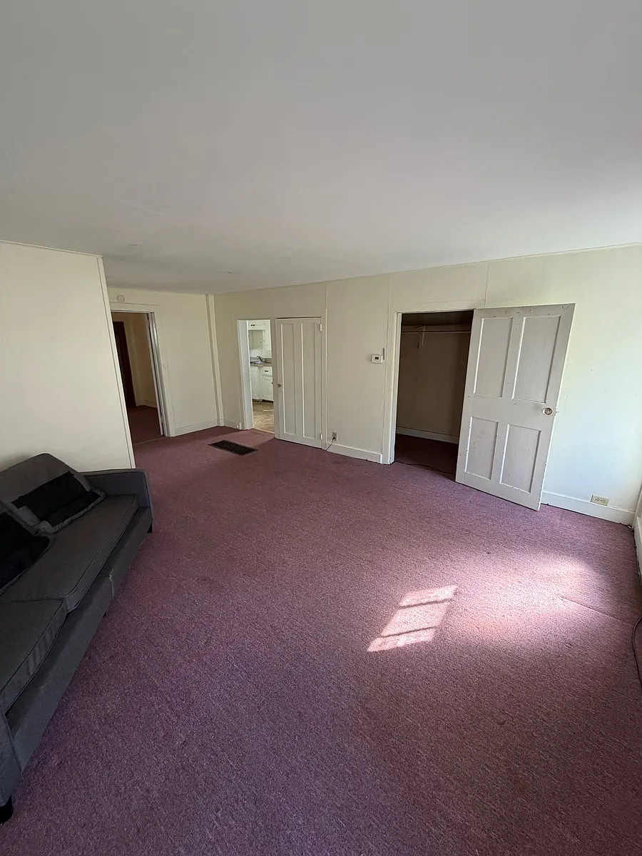Building Photo - 507 W Main St #1R