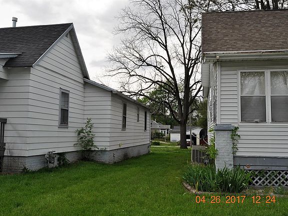 2nd image of 304 N Alexander St