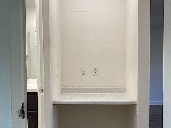 4th image of 3984 Brittany Cir #D