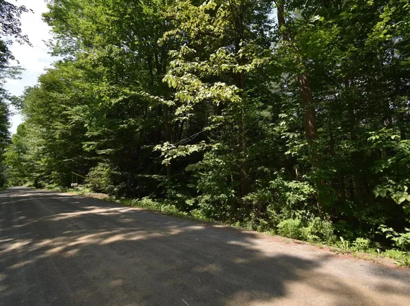 M1L32,32-1 Parkman Road, Garland, ME 04939