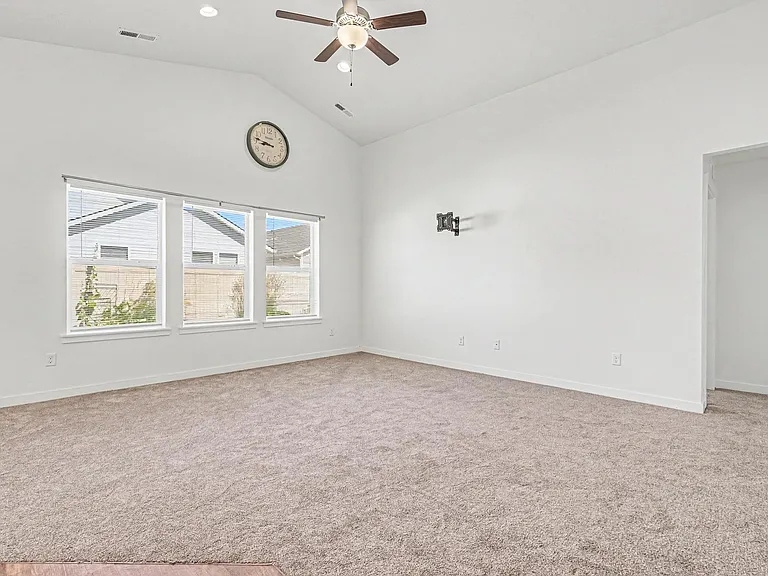 16850 Bethany Ave — Photo 15