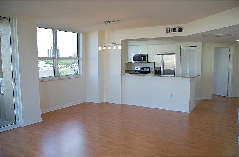 2nd image of 19501 W Country Club Dr #Penthouse 03