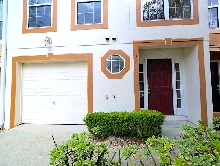 1st image of 7403 Palm Hills Dr