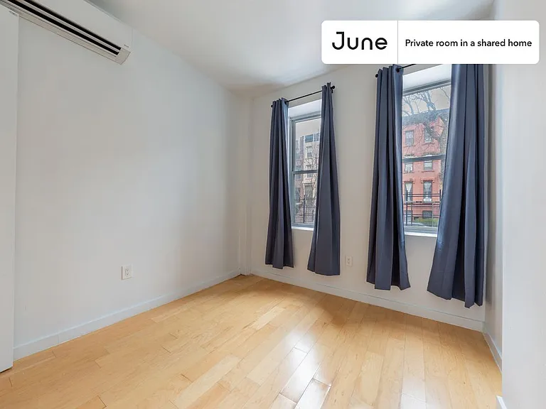 252 Madison St #A — Photo 2
