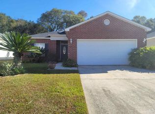 5824 Dandelion Ln, Pensacola, FL 32526