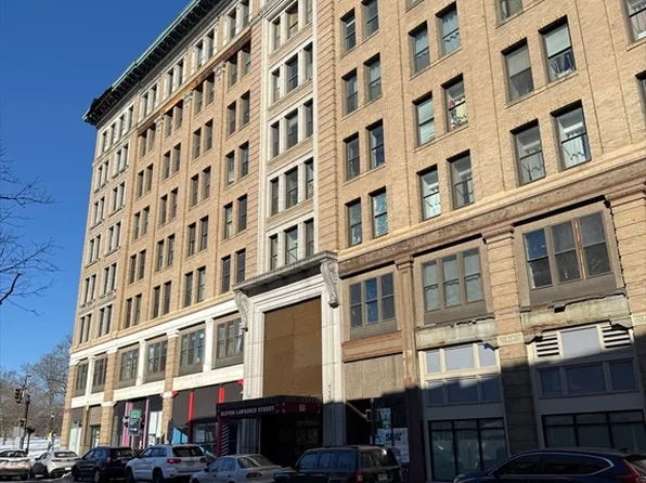 11 Lawrence St Unit 507, Lawrence, MA 01840