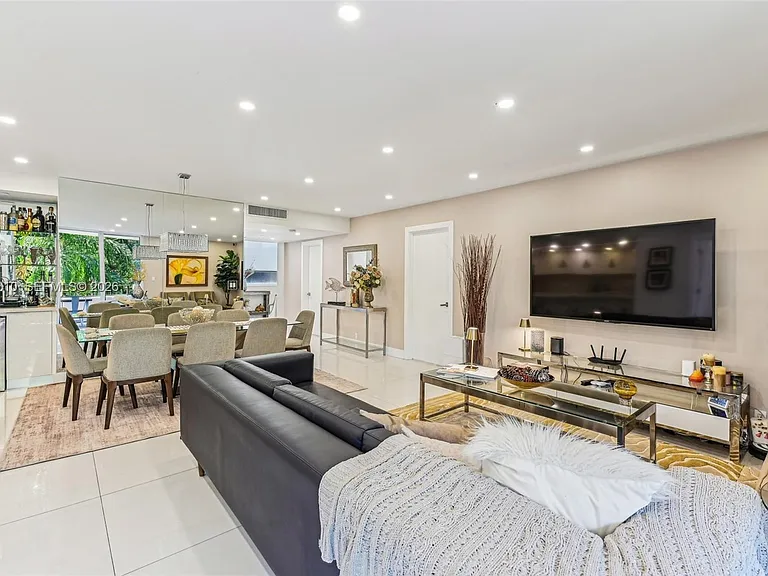 121 Crandon Blvd #251 — Photo 7