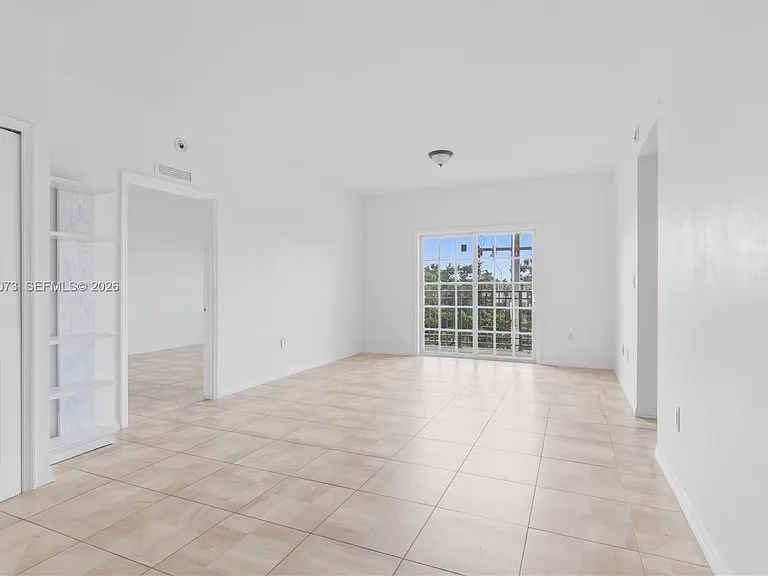 5271 SW 8th St #304 — Photo 7