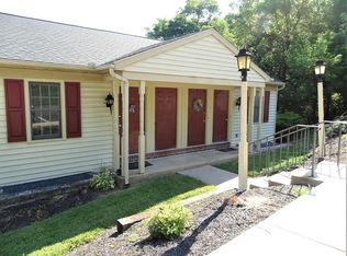 53 Westpointe Dr, Ephrata, PA 17522