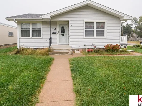 866 E 7th St, Superior, NE 68978