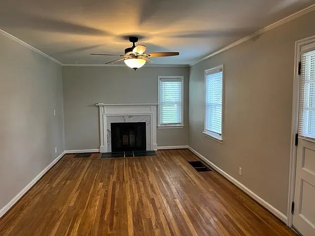 Building Photo - 894 Sells Ave