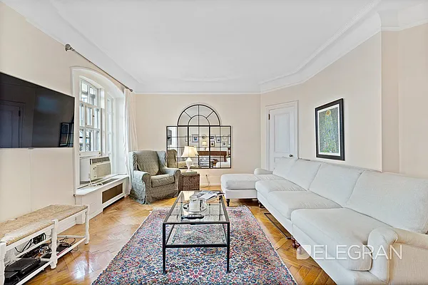 Sold by (Legacy) Elegran | media 2