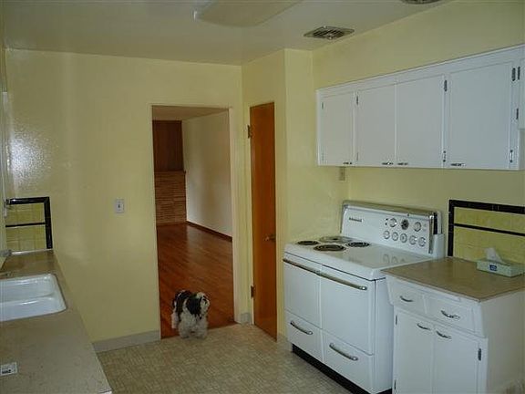 5th image of 5816 N Alameda Blvd