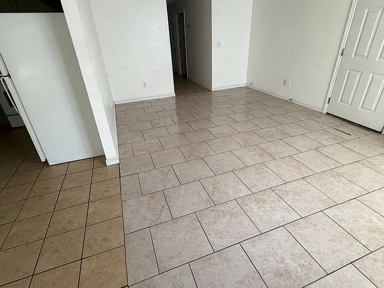 10-12 Jessie Head Dr NW — Photo 7
