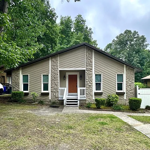 5591 Bellflower St Photo 1