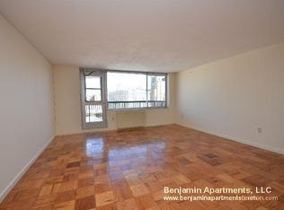 71 Monmouth St #414, Brookline, MA 02446